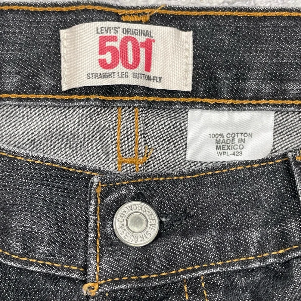 Men’s Levi’s 501 Straight Leg Button Fly 2009 Size 36x34 Gray/Black